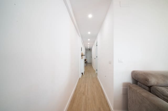 Piso de 2 habitaciones en Rincón de la Victoria en venta - 345.000 € (Ref: 10094944)