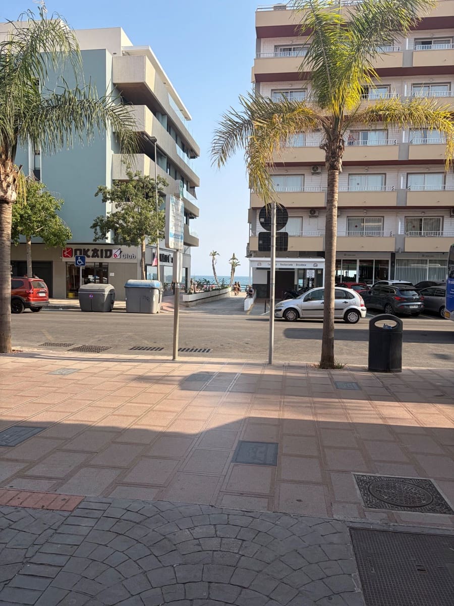 Piso de 2 habitaciones en Rincón de la Victoria en venta - 345.000 € (Ref: 10094944)