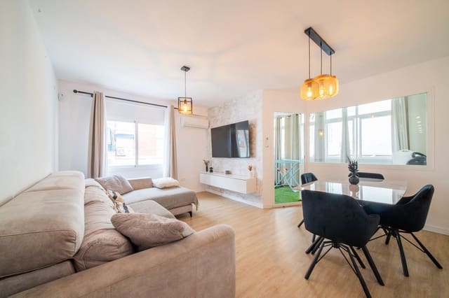 Piso de 2 habitaciones en Rincón de la Victoria en venta - 345.000 € (Ref: 10094944)