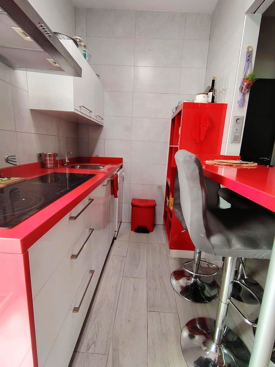 3 soveværelse Lejlighed til salg i Malaga by - € 255.000 (Ref: 10094945)