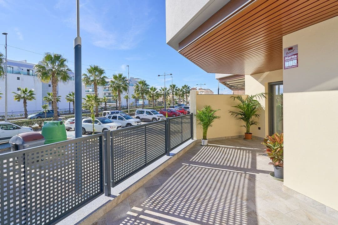 2 sovrum Lägenhet till salu i Torrox-Costa med pool garage - 305 000 € (Ref: 10094948)