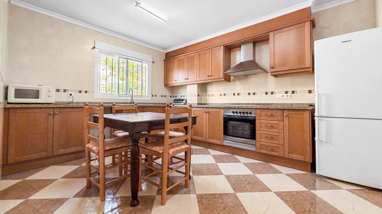 3 soveværelse Byhus til salg i Murla med swimmingpool garage - € 280.000 (Ref: 10049841)