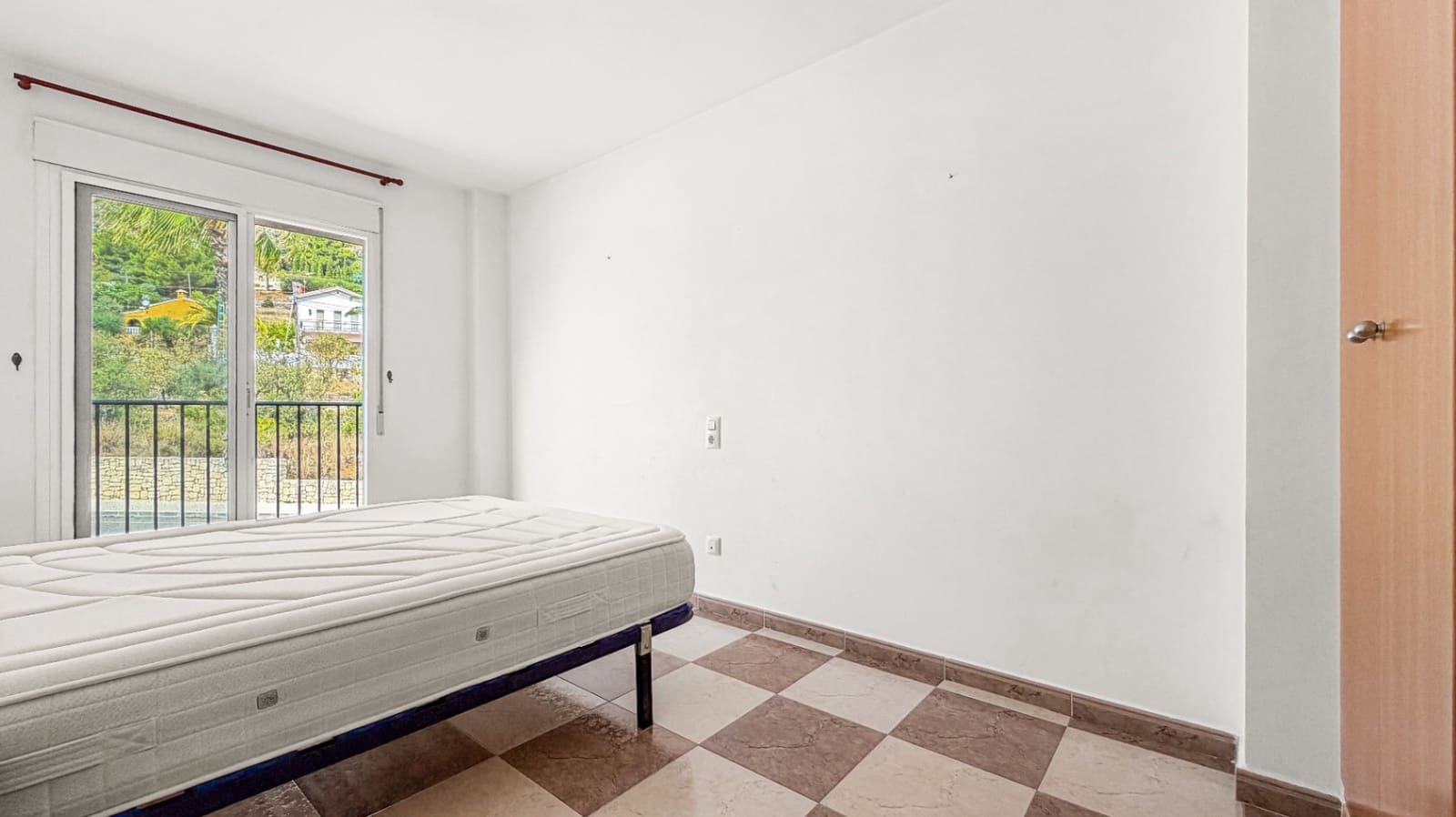 3 soveværelse Byhus til salg i Murla med swimmingpool garage - € 280.000 (Ref: 10049841)