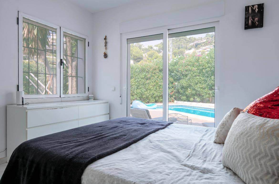 3 soveværelse Villa til salg i Javea / Xabia med swimmingpool garage - € 1.125.000 (Ref: 10061019)