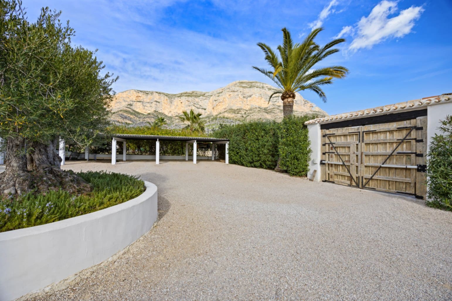 Chalet de 3 habitaciones en Javea / Xàbia en venta con piscina garaje - 2.190.000 € (Ref: 10094034)