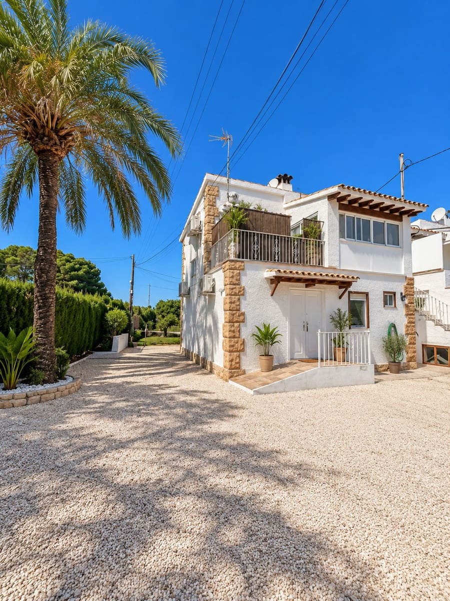 3 bedroom Townhouse for sale in Javea / Xabia with pool garage - € 395,000 (Ref: 10097401)