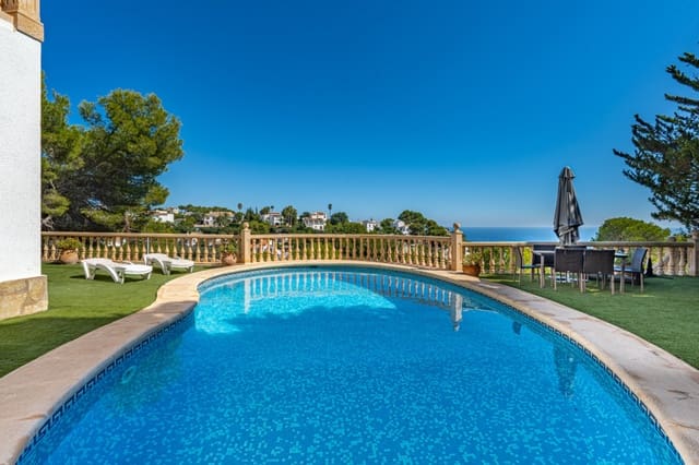 5 quarto Moradia para venda em La Granadella  - Costa Nova, Javea / Xàbia com piscina garagem - 1 100 000 € (Ref: 10118483)