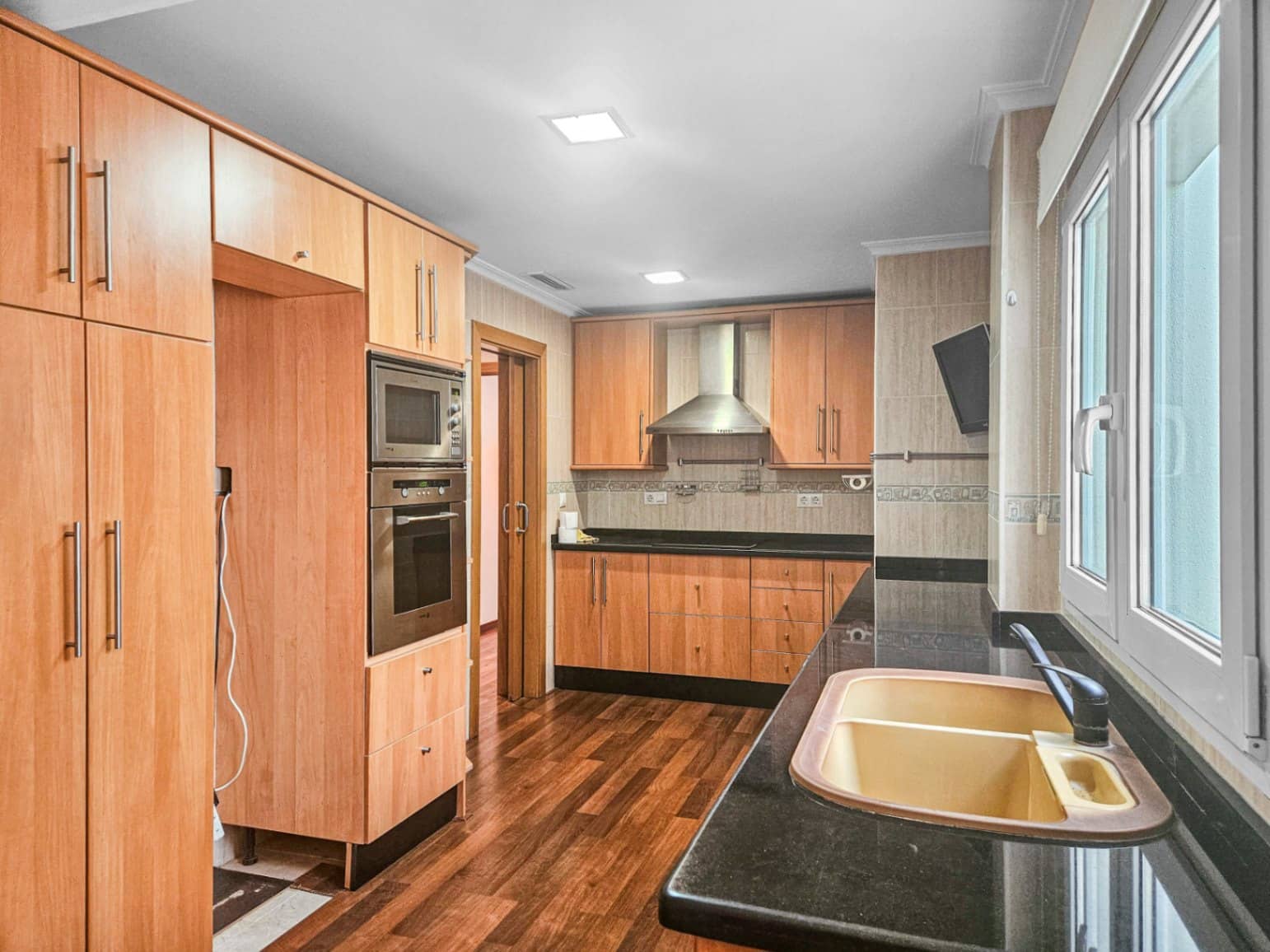 3 sovrum Lägenhet till salu i Benitachell / Benitatxell med garage - 275 000 € (Ref: 10163992)