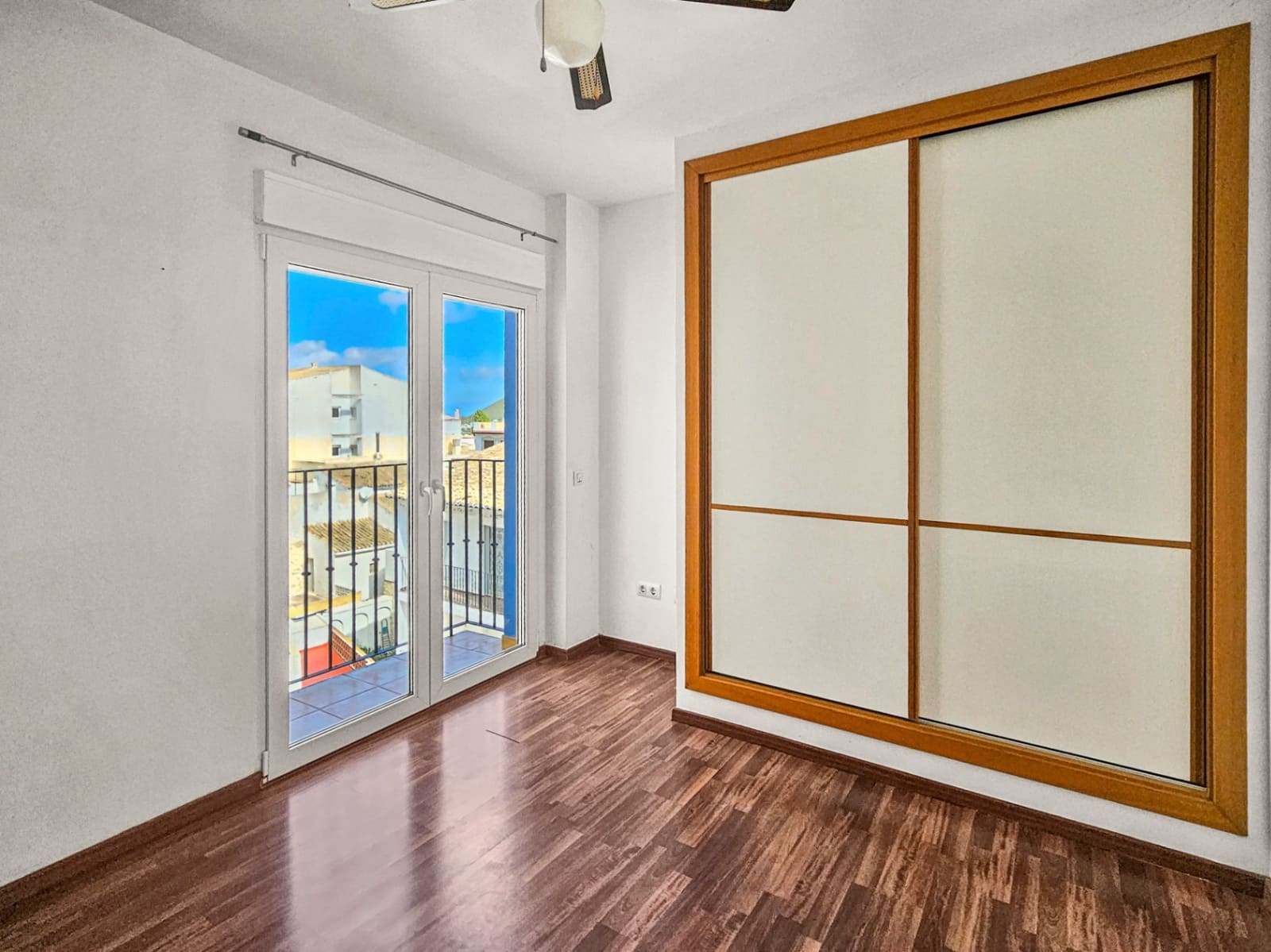 3 sovrum Lägenhet till salu i Benitachell / Benitatxell med garage - 275 000 € (Ref: 10163992)