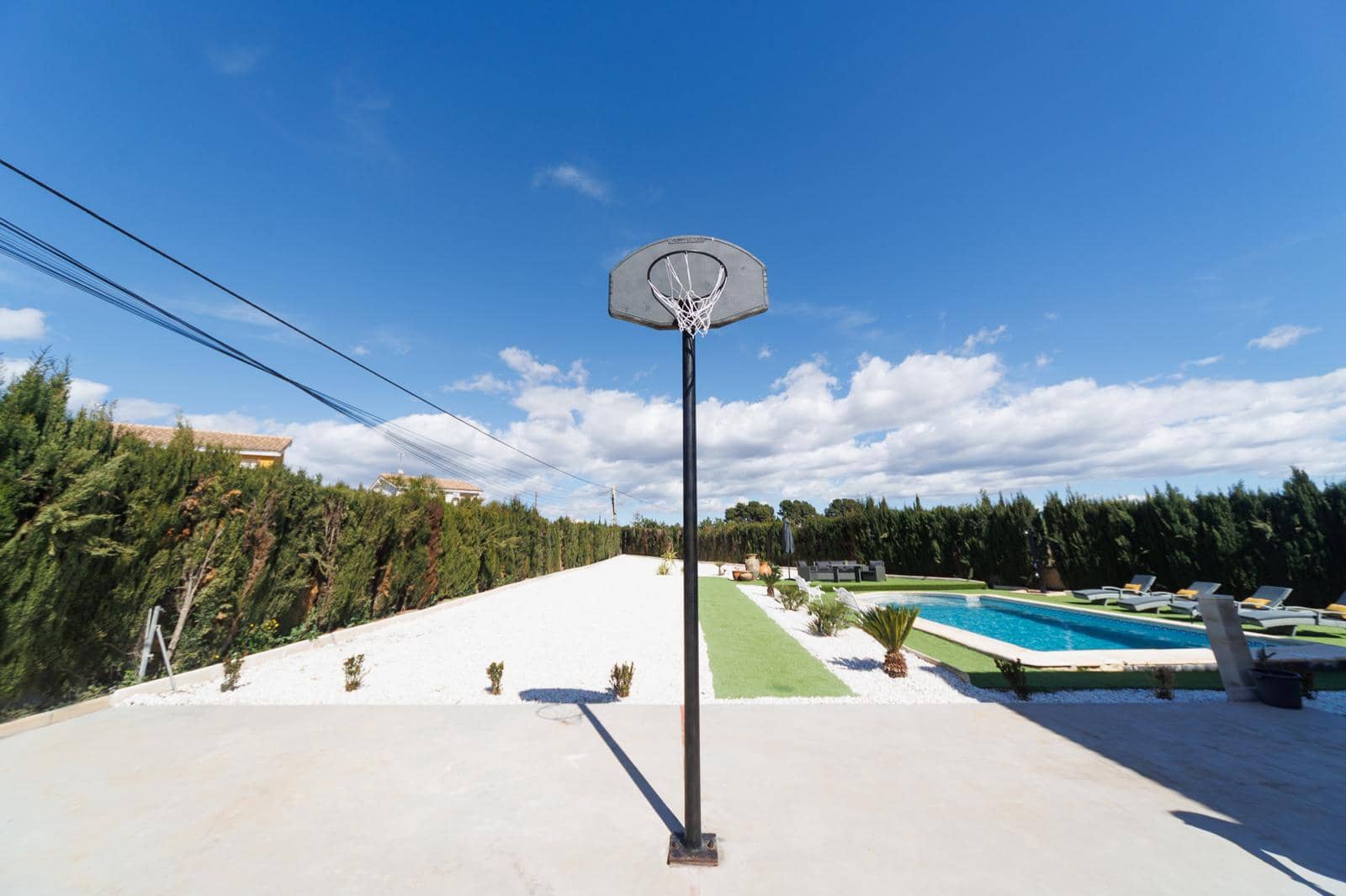 4 slaapkamer Villa te koop in Lliria met zwembad garage - € 590.000 (Ref: 9428251)