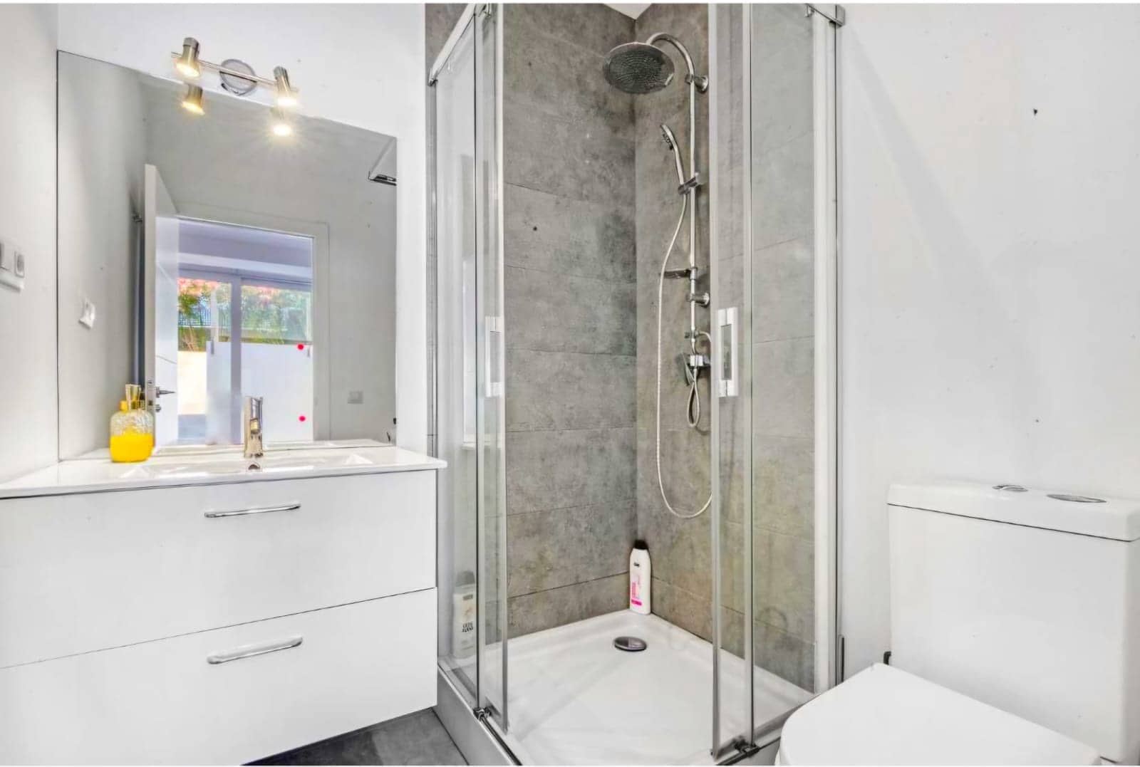 5 Zimmer Villa zu verkaufen in Javea / Xabia mit Garage - 1.200.000 € (Ref: 9428265)