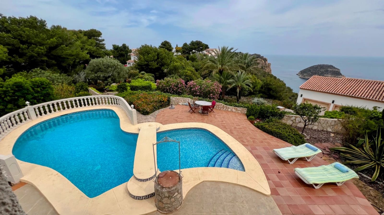 3 slaapkamer Villa te koop in Javea / Xabia met zwembad garage - € 1.290.000 (Ref: 9428266)