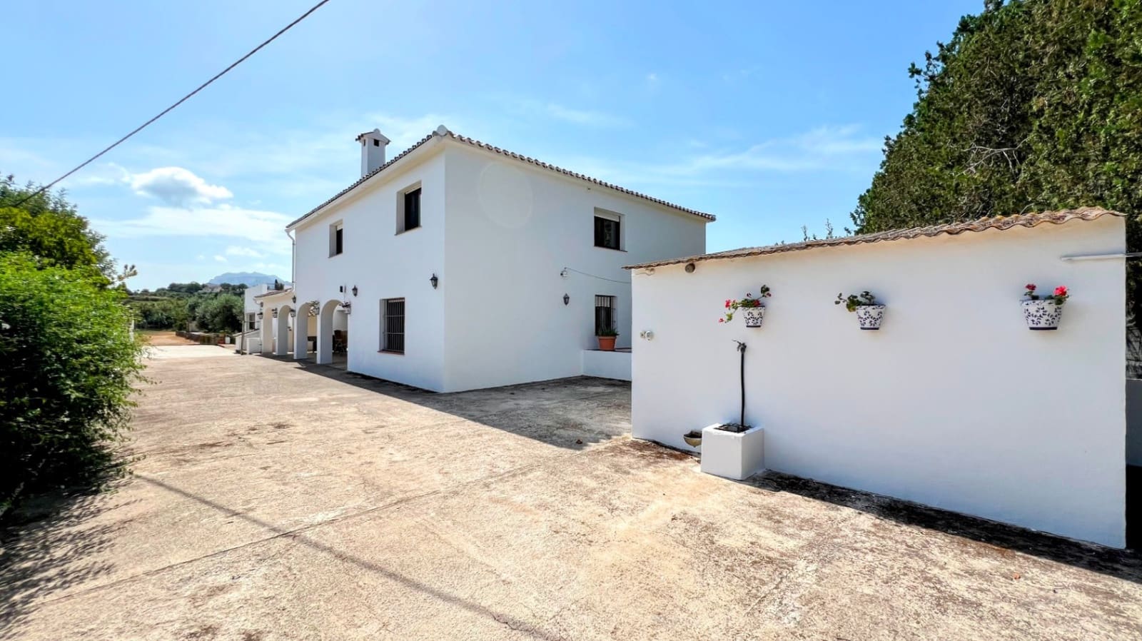 7 soveværelse Finca/Landehus til salg i La Xara med swimmingpool garage - € 880.000 (Ref: 9428269)