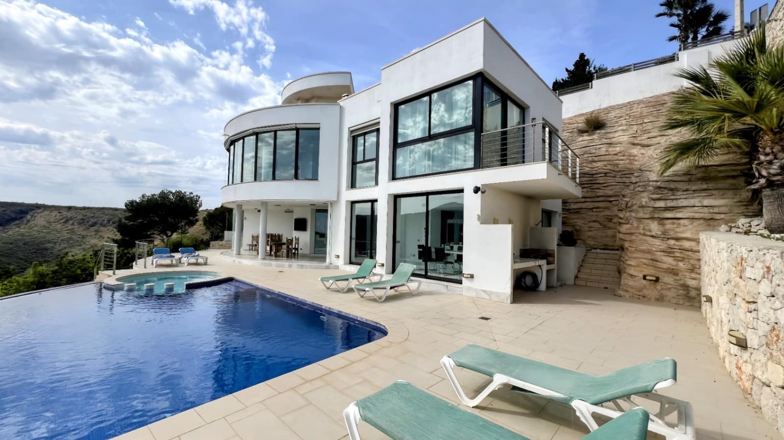 4 bedroom Villa for sale in Javea / Xabia with pool - € 2,800,000 (Ref: 9480891)