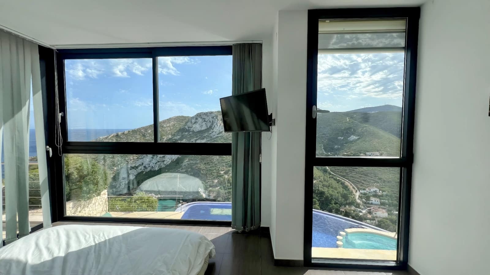 4 bedroom Villa for sale in Javea / Xabia with pool - € 2,800,000 (Ref: 9480891)