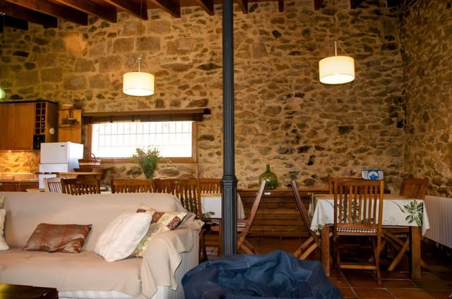 Finca/Casa Rural de 2 habitaciones en Facheca en venta con garaje - 300.000 € (Ref: 9480968)