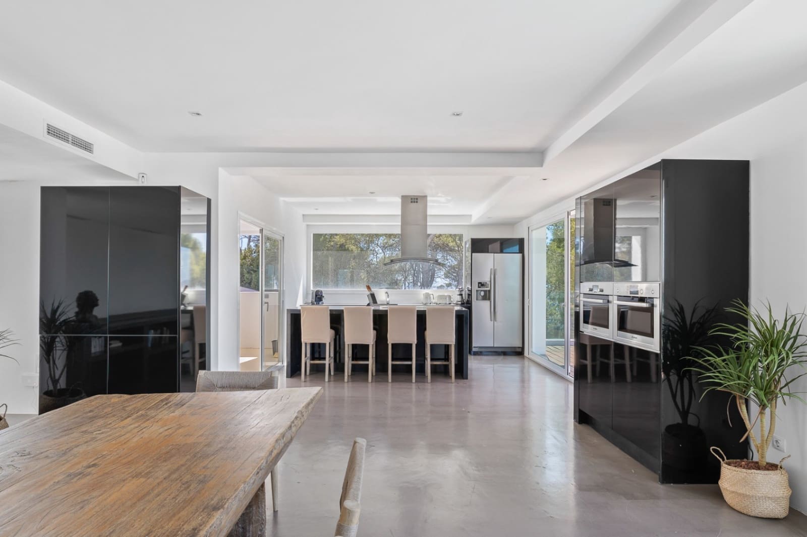 4 soveværelse Villa til salg i Ibiza by med garage - € 3.300.000 (Ref: 9523687)