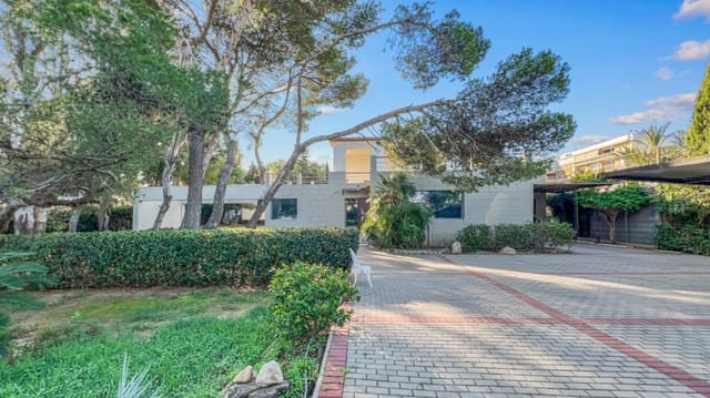 5 makuuhuone Huvila myytävänä paikassa Dénia mukana 
autotalli - 1 850 000 € (Ref: 9564236)