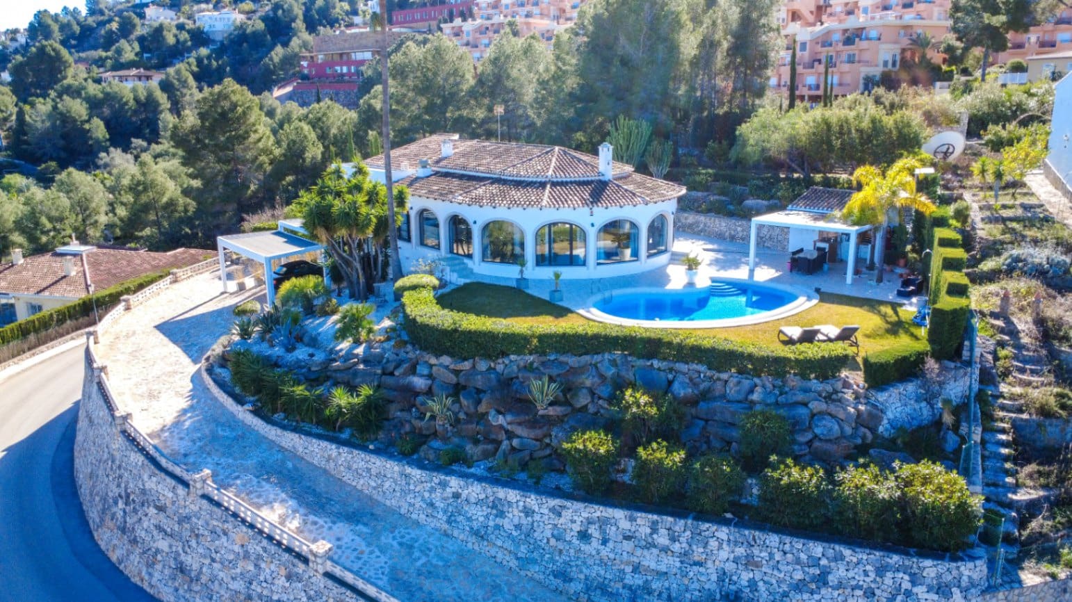 3 soveværelse Villa til salg i La Sella med swimmingpool garage - € 889.000 (Ref: 9603540)