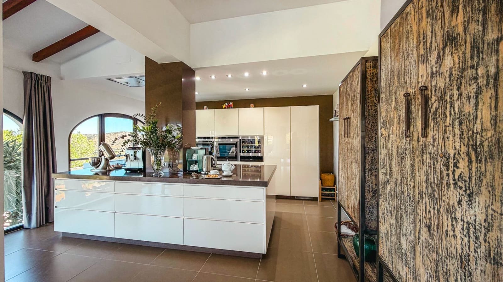 3 soveværelse Villa til salg i La Sella med swimmingpool garage - € 889.000 (Ref: 9603540)