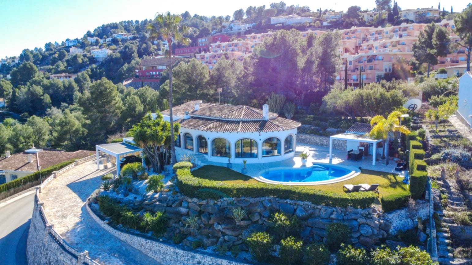 3 soveværelse Villa til salg i La Sella med swimmingpool garage - € 889.000 (Ref: 9603540)