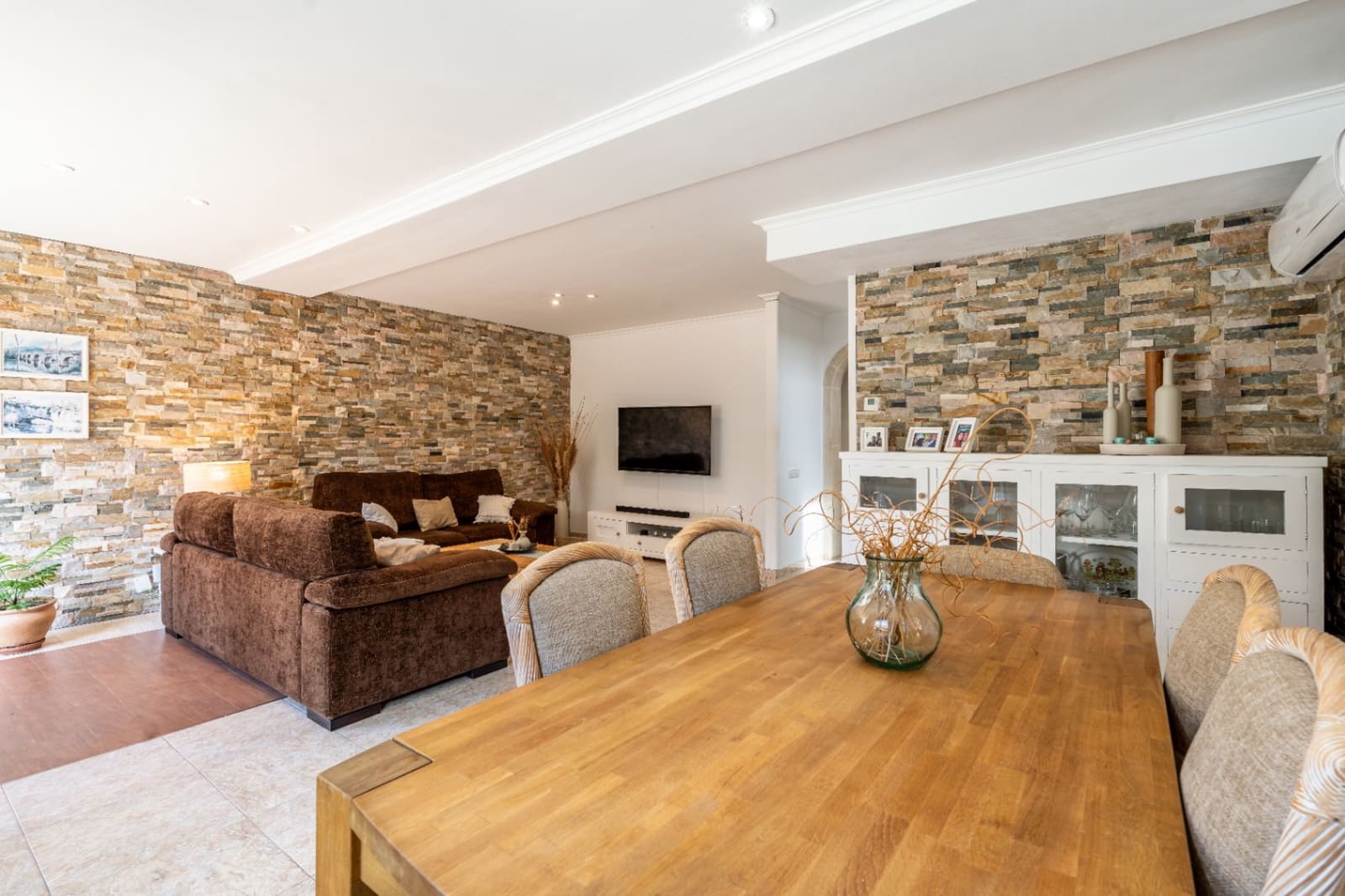 4 soverom Hus til salgs i Javea / Xabia med svømmebasseng garasje - € 749 000 (Ref: 9700189)