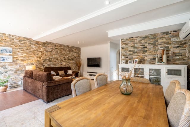 4 soverom Hus til salgs i Javea / Xàbia med svømmebasseng garasje - € 749 000 (Ref: 9700189)