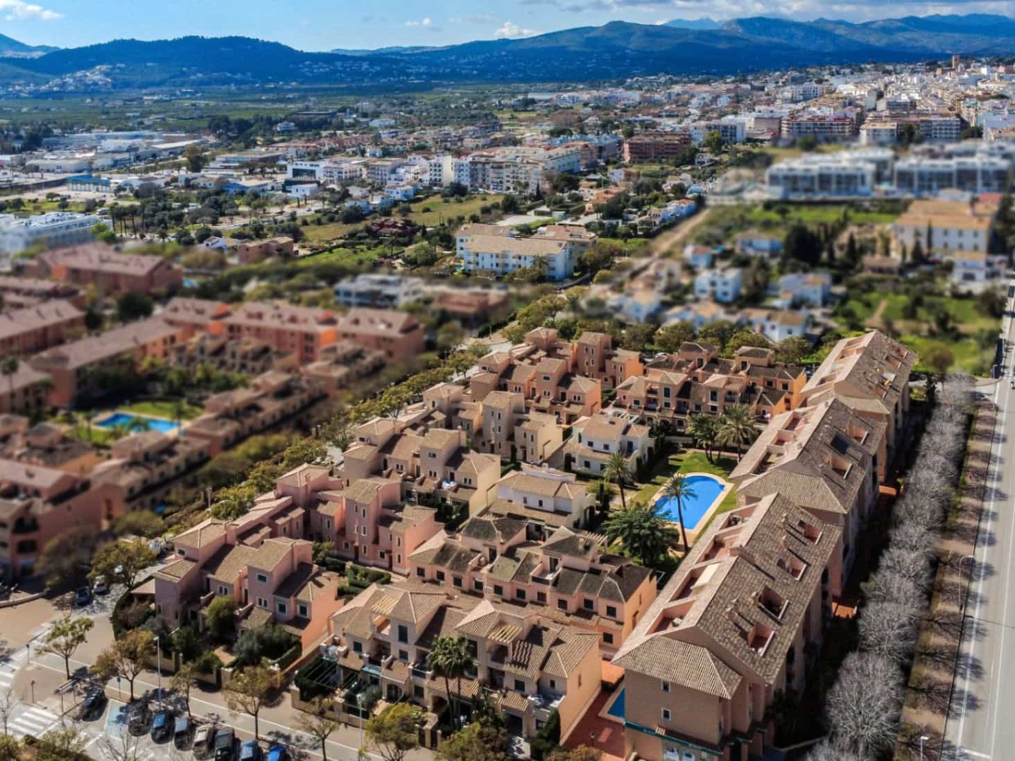 4 soverom Hus til salgs i Javea / Xabia med svømmebasseng garasje - € 749 000 (Ref: 9700189)