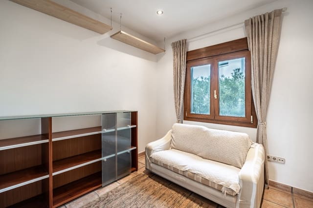 Villa til salg i Moraira, Teulada-Moraira - € 1.000.000 (Ref: 9700324)