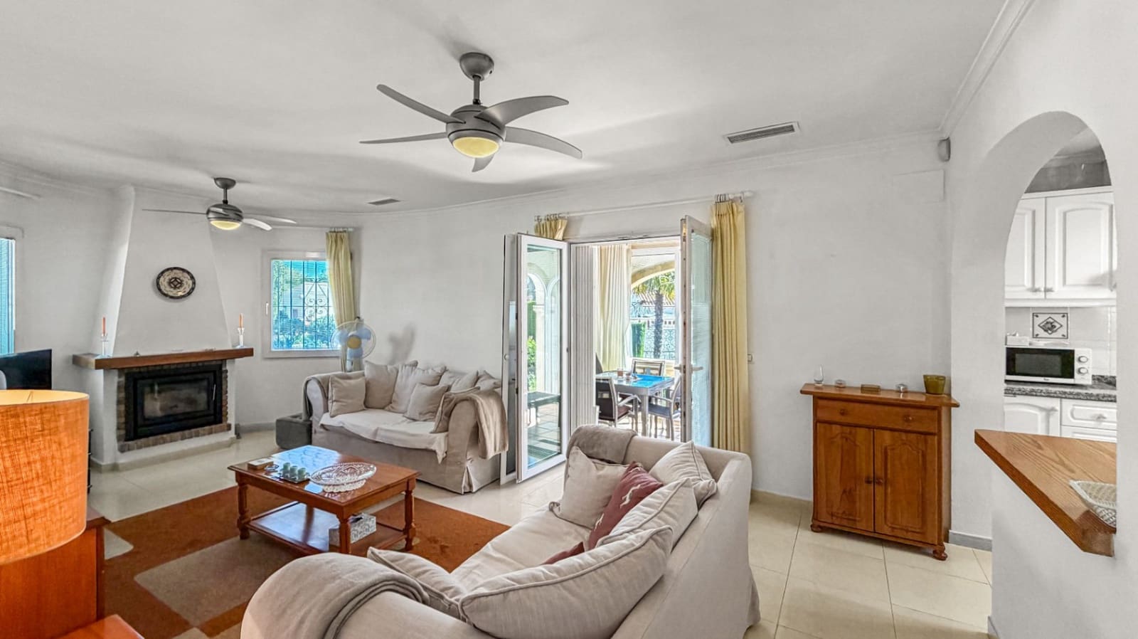 2 bedroom Villa for sale in Pedreguer with garage - € 275,000 (Ref: 9733812)