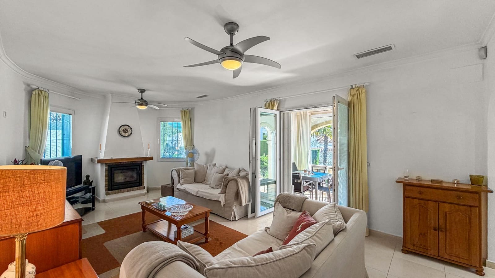 2 bedroom Villa for sale in Pedreguer with garage - € 275,000 (Ref: 9733812)