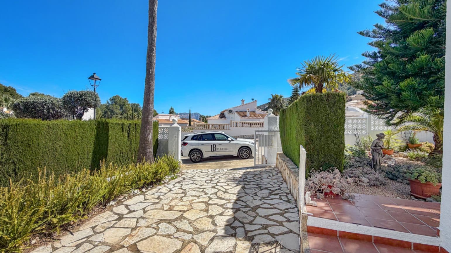 2 bedroom Villa for sale in Pedreguer with garage - € 275,000 (Ref: 9733812)