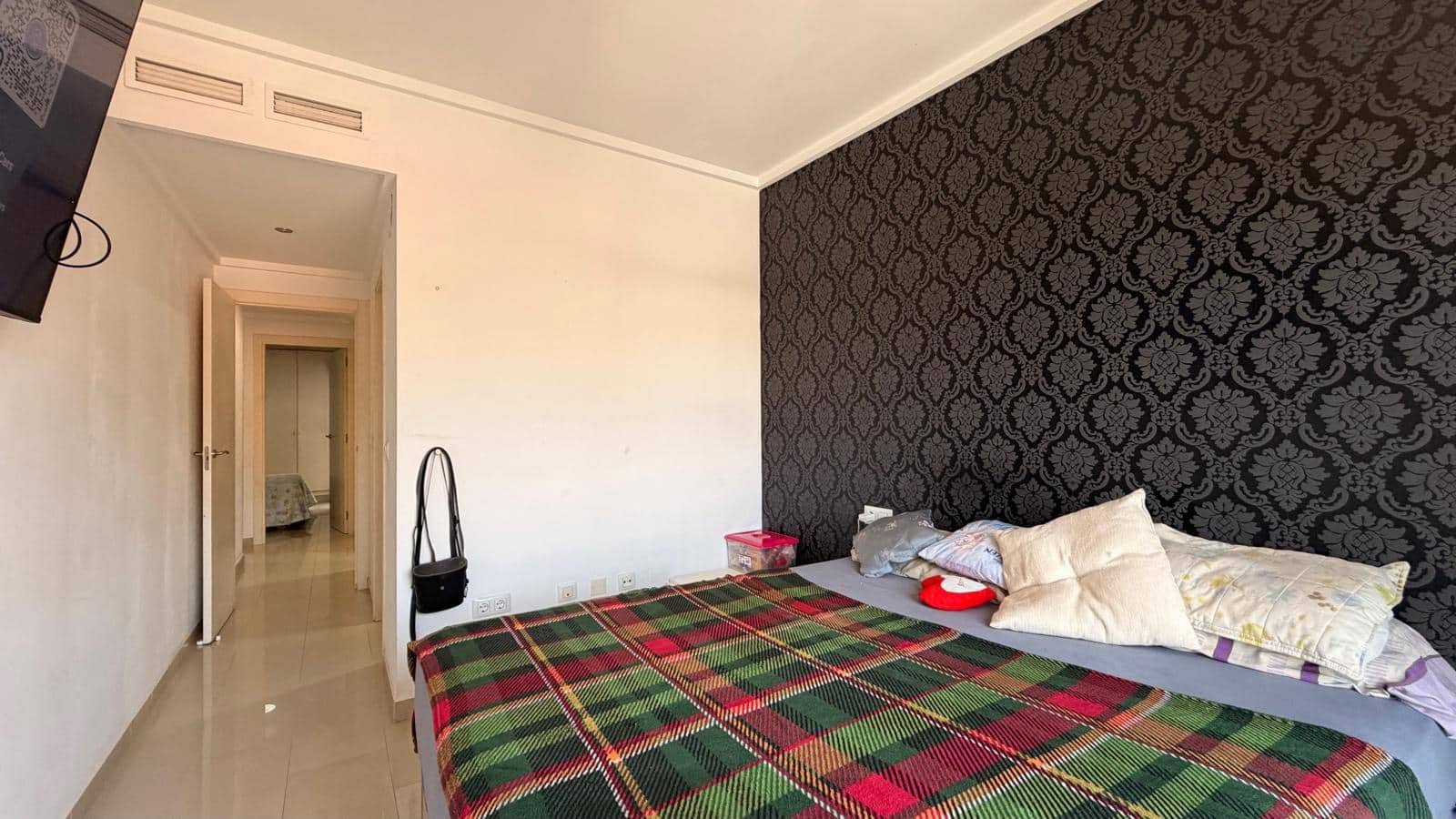 3 bedroom Apartment for sale in Pedreguer with pool - € 170,000 (Ref: 9922852)