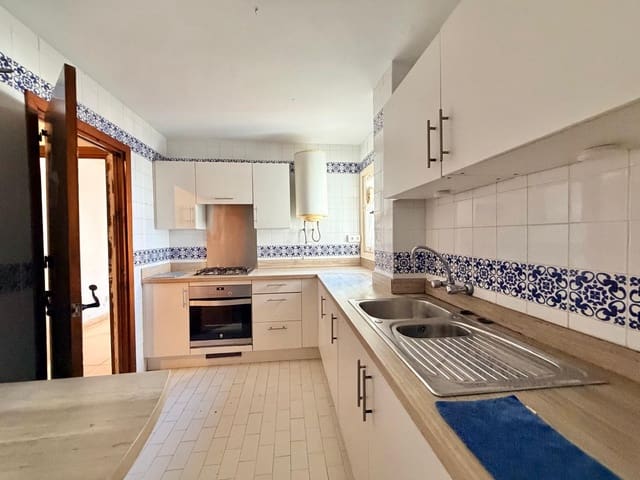 Apartamento de 2 habitaciones en San Luis de Sabinillas, Manilva en venta con piscina - 239.950 € (Ref: 10009583)