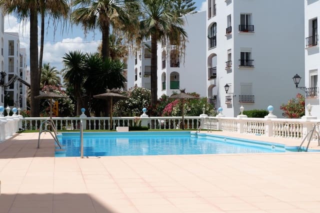 Apartamento de 2 habitaciones en San Luis de Sabinillas, Manilva en venta con piscina - 239.950 € (Ref: 10009583)
