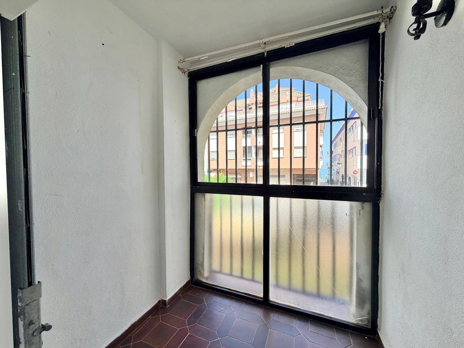 Apartamento de 2 habitaciones en Manilva en venta con piscina - 239.950 € (Ref: 10009583)