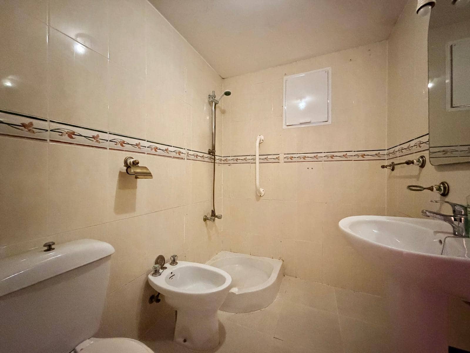 Apartamento de 2 habitaciones en Manilva en venta con piscina - 239.950 € (Ref: 10009583)