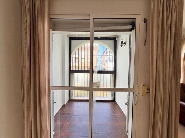 Apartamento de 2 habitaciones en San Luis de Sabinillas, Manilva en venta con piscina - 239.950 € (Ref: 10009583)