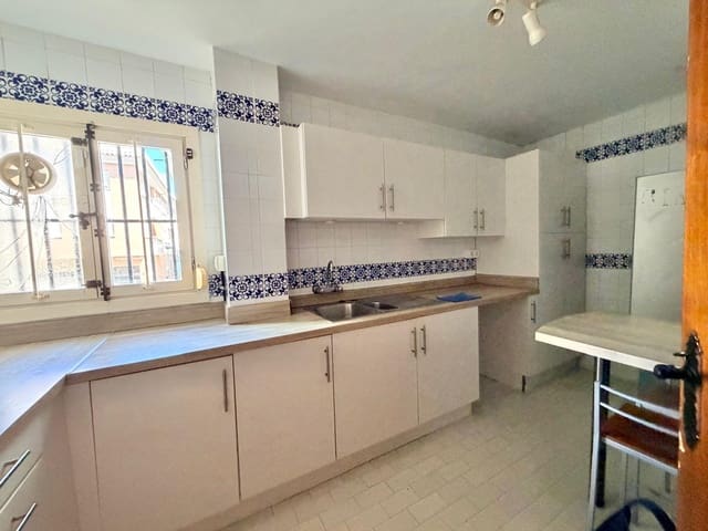Apartamento de 2 habitaciones en San Luis de Sabinillas, Manilva en venta con piscina - 239.950 € (Ref: 10009583)