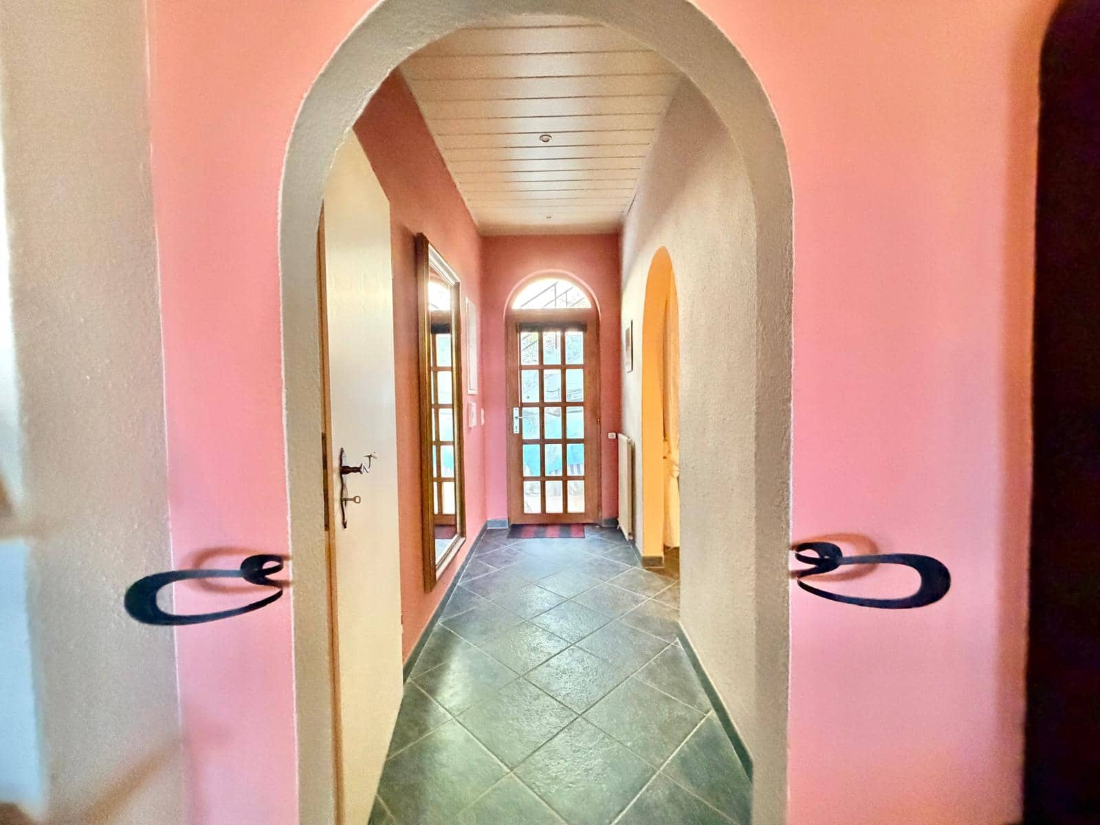 6 bedroom Finca/Country House for sale in Casarabonela with garage - € 445,000 (Ref: 10012174)