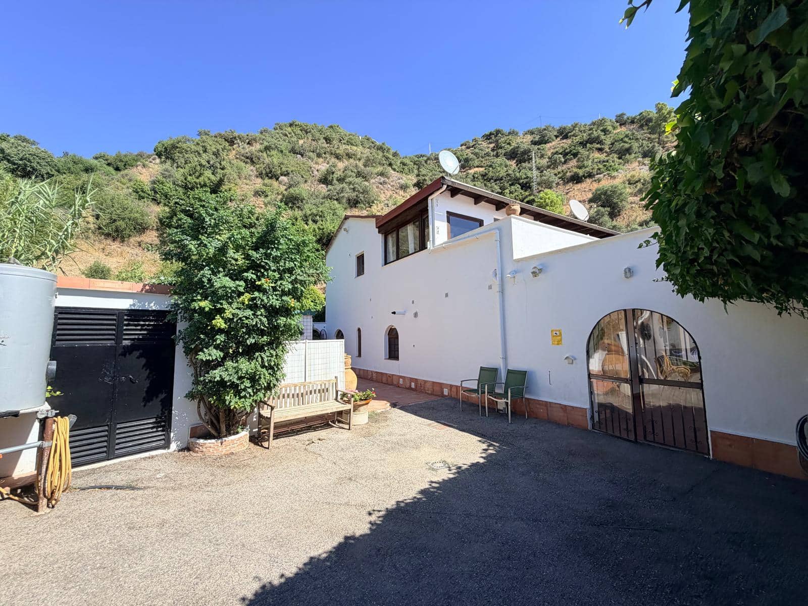 6 bedroom Finca/Country House for sale in Casarabonela with garage - € 445,000 (Ref: 10012174)