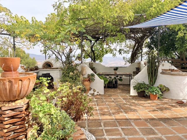 3 bedroom Finca/Country House for sale in Casarabonela with pool - € 199,950 (Ref: 10175590)