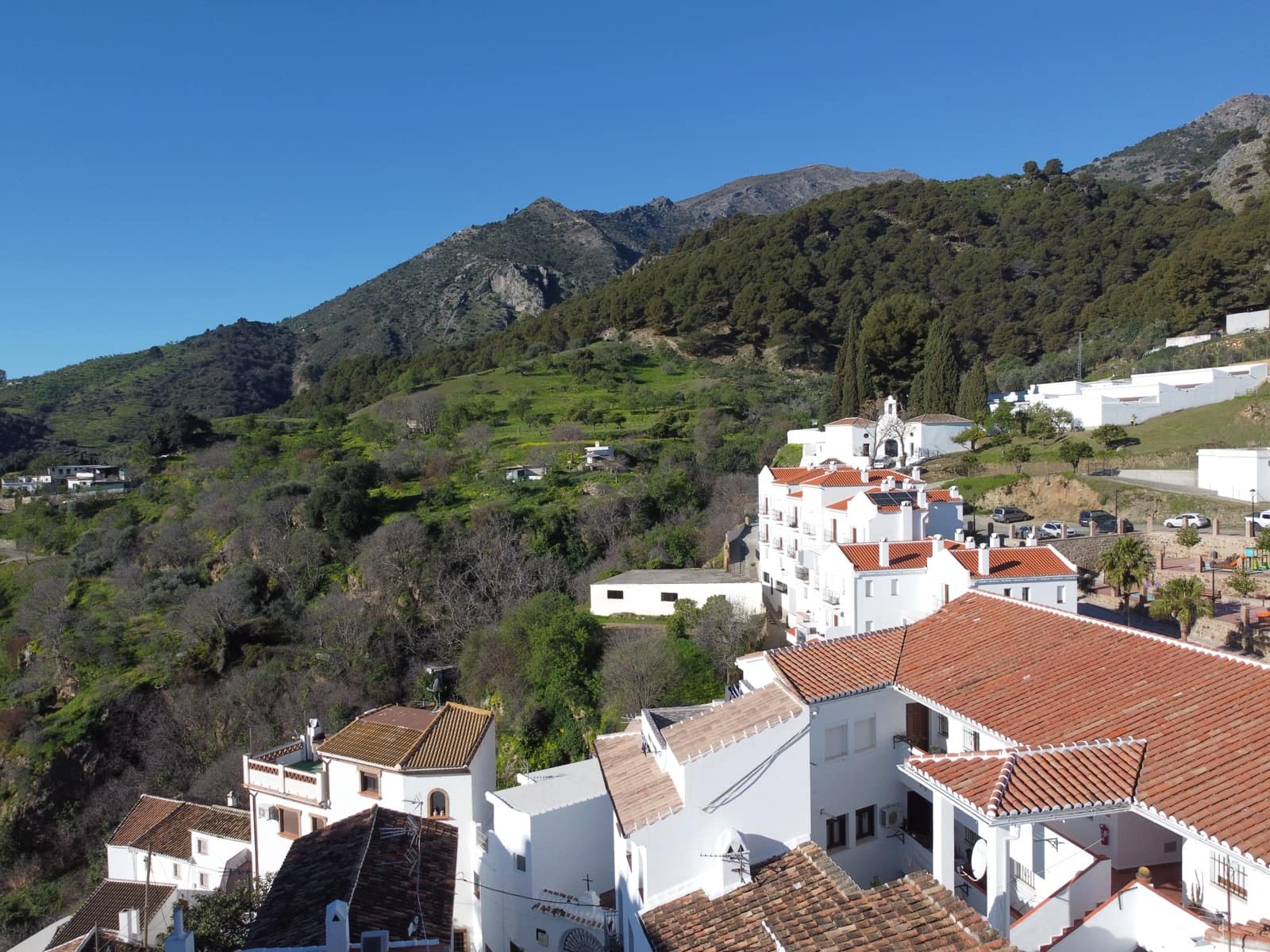 4 bedroom Townhouse for sale in Casarabonela - € 184,950 (Ref: 9400996)