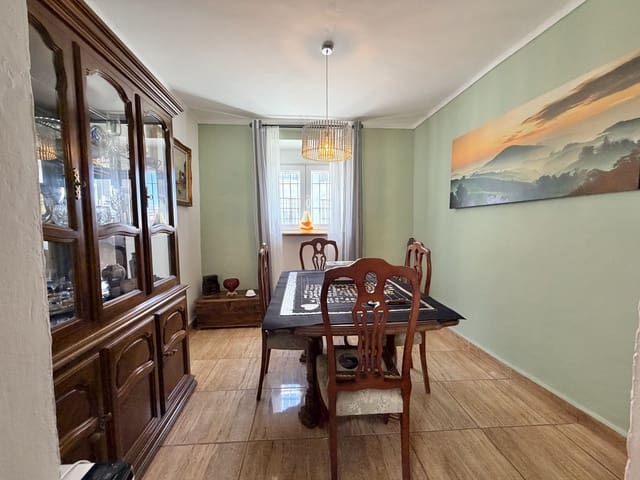 5 bedroom Townhouse for sale in Pruna - € 134,950 (Ref: 9401974)