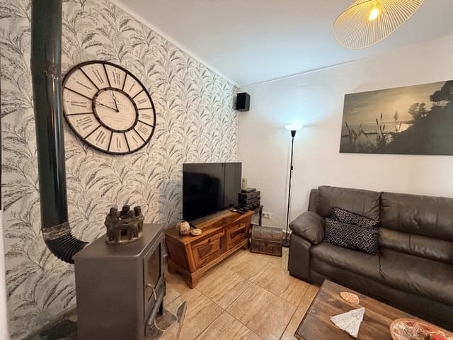 5 bedroom Townhouse for sale in Pruna - € 134,950 (Ref: 9401974)