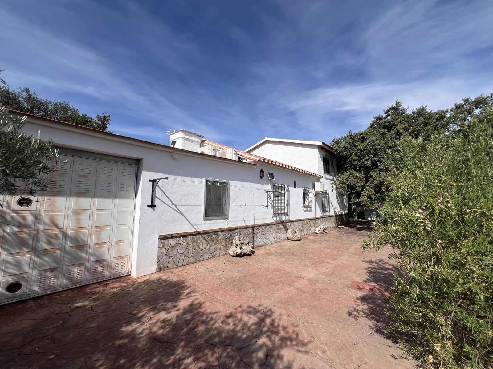 4 sypialnia Finka/Dom wiejski na sprzedaż w Casarabonela z basenem - 320 000 € (Ref: 9409740)