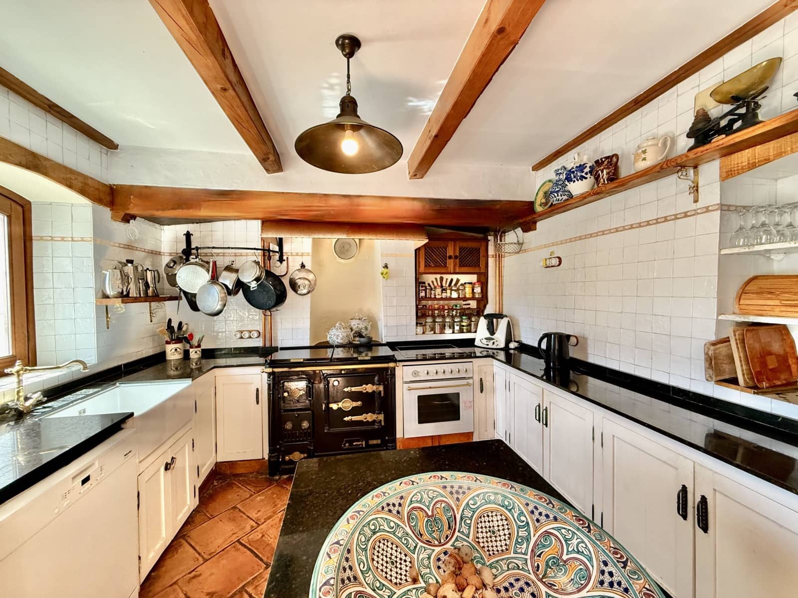 3 soveværelse Finca/Landehus til salg i Casarabonela med swimmingpool - € 800.000 (Ref: 9411294)