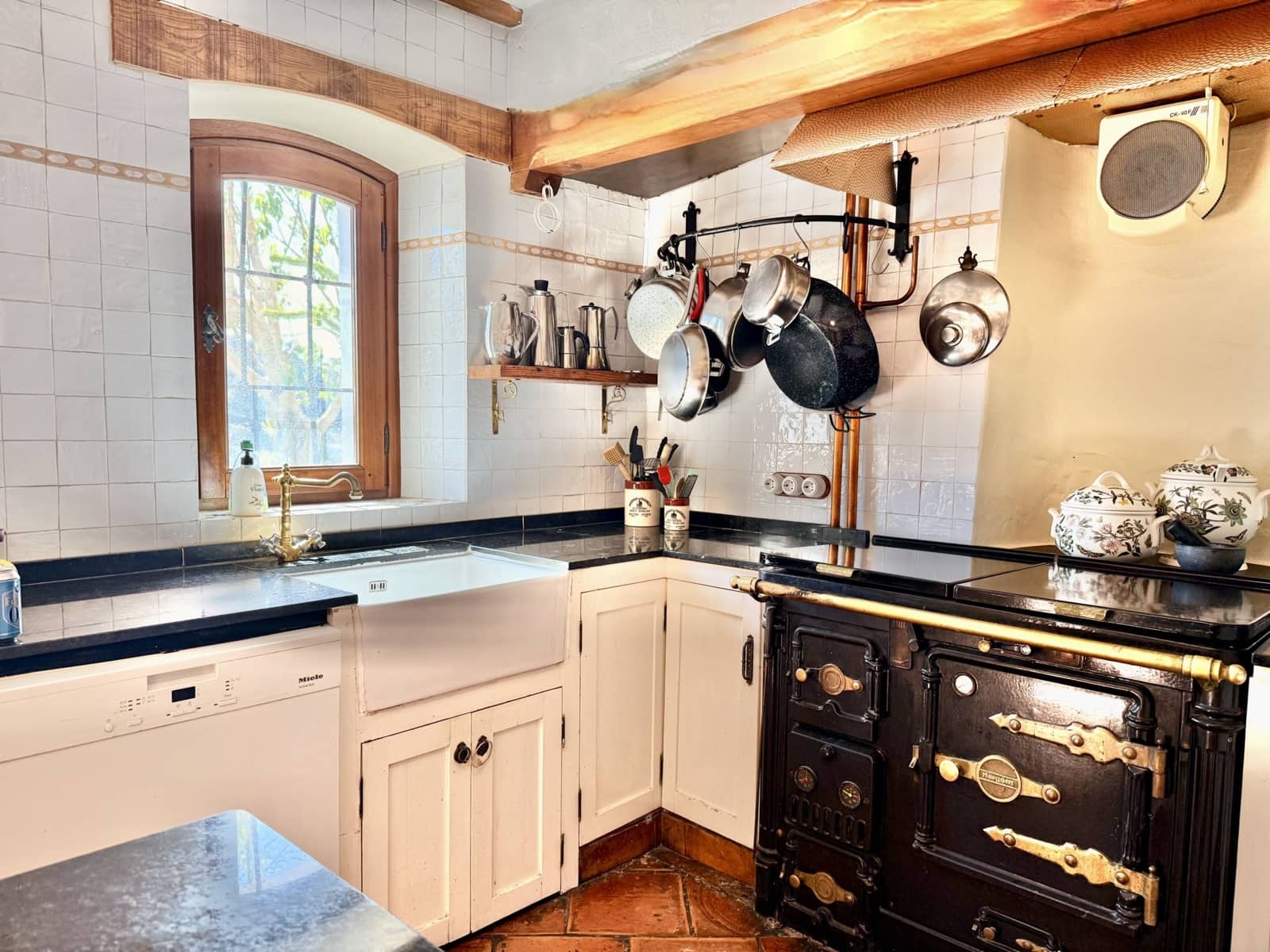 3 soveværelse Finca/Landehus til salg i Casarabonela med swimmingpool - € 800.000 (Ref: 9411294)