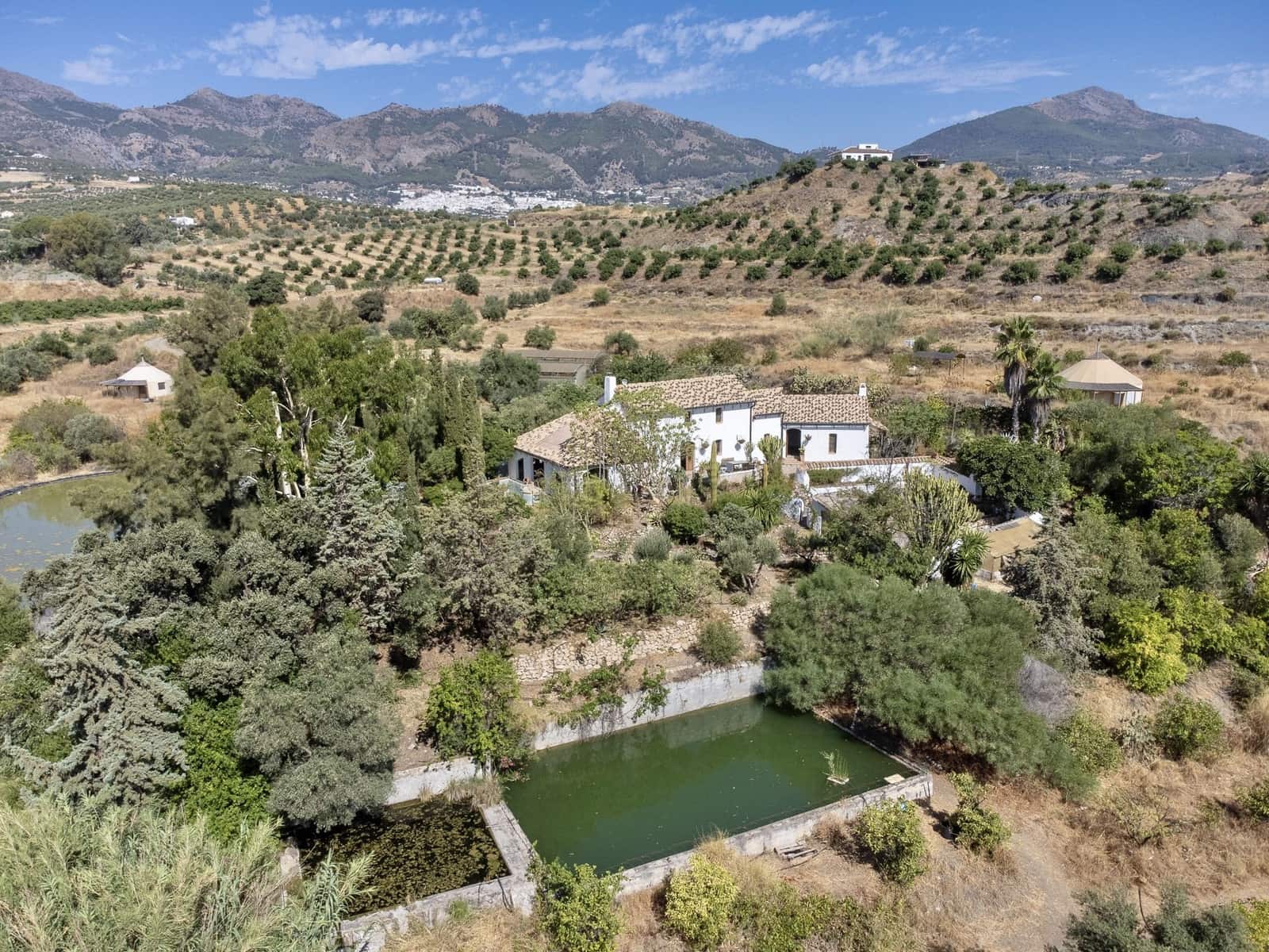 3 soveværelse Finca/Landehus til salg i Casarabonela med swimmingpool - € 800.000 (Ref: 9411294)