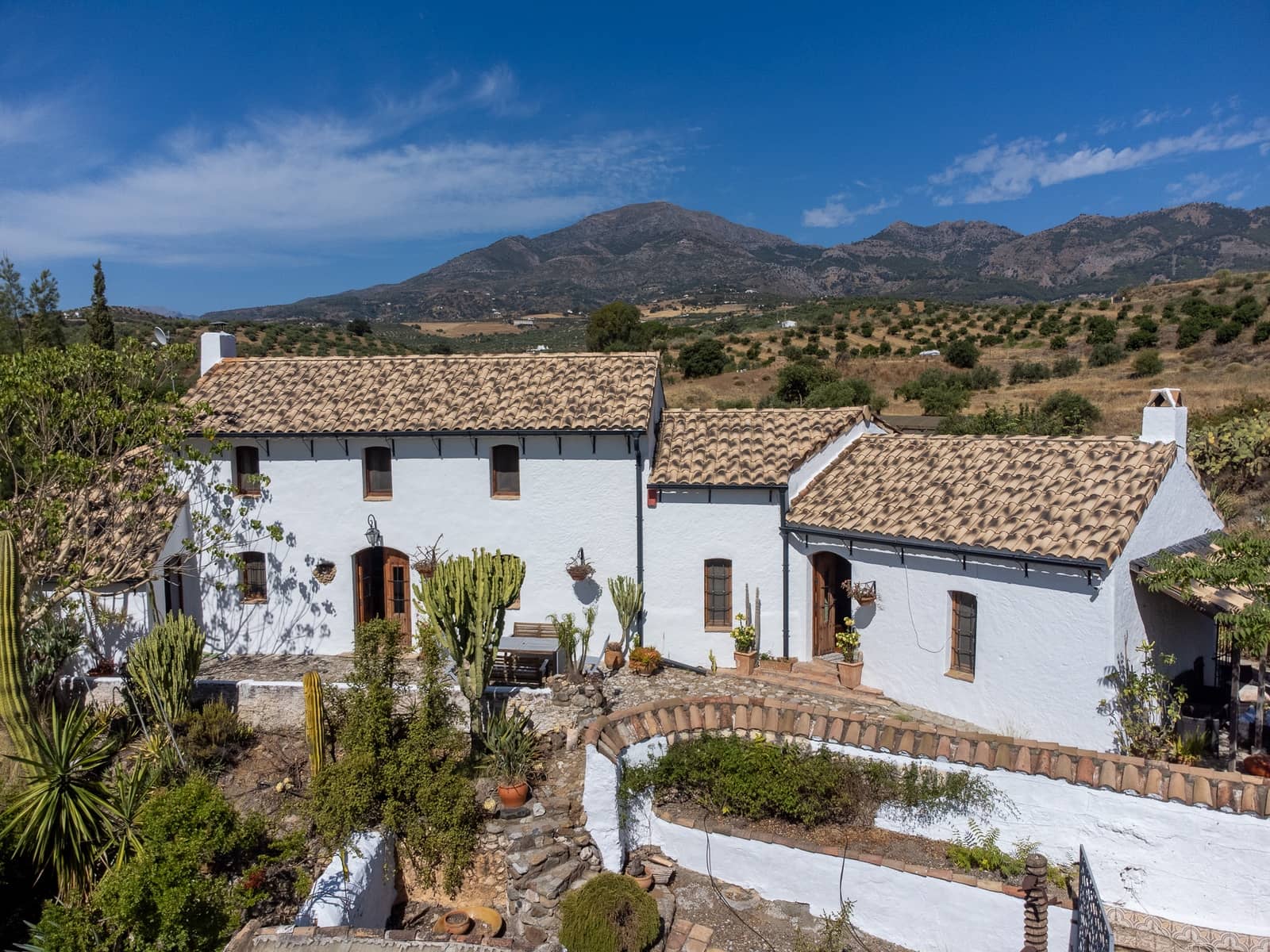 3 soveværelse Finca/Landehus til salg i Casarabonela med swimmingpool - € 800.000 (Ref: 9411294)